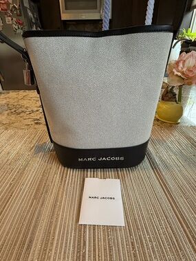 NEW Marc Jacobs Drifter Canvas & Leather Adjustable Bucket Shoulder Bag